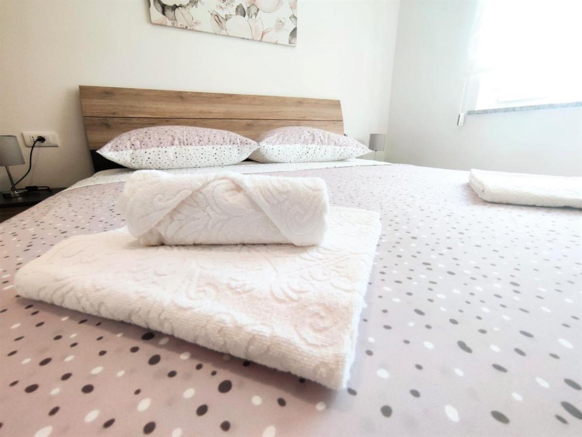 Apartman Dori Pula Zewnętrze zdjęcie