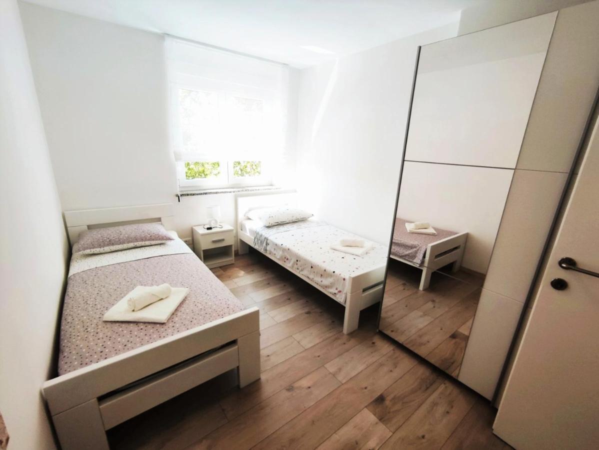 Apartman Dori Pula Zewnętrze zdjęcie
